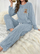 [Leve 2 Pague 1] Pijama Feminino Ursinho Luma (Veludo Suave, calor por dentro) + BRINDE: 1 Pantufa Nuvem Antifrío